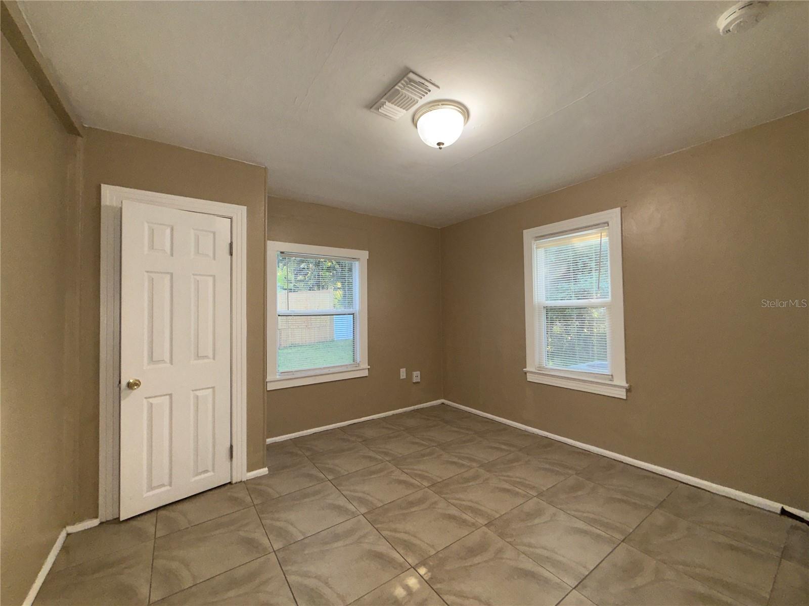 CHENEY HIGHLANDS 3RD ADD - Residential Lease