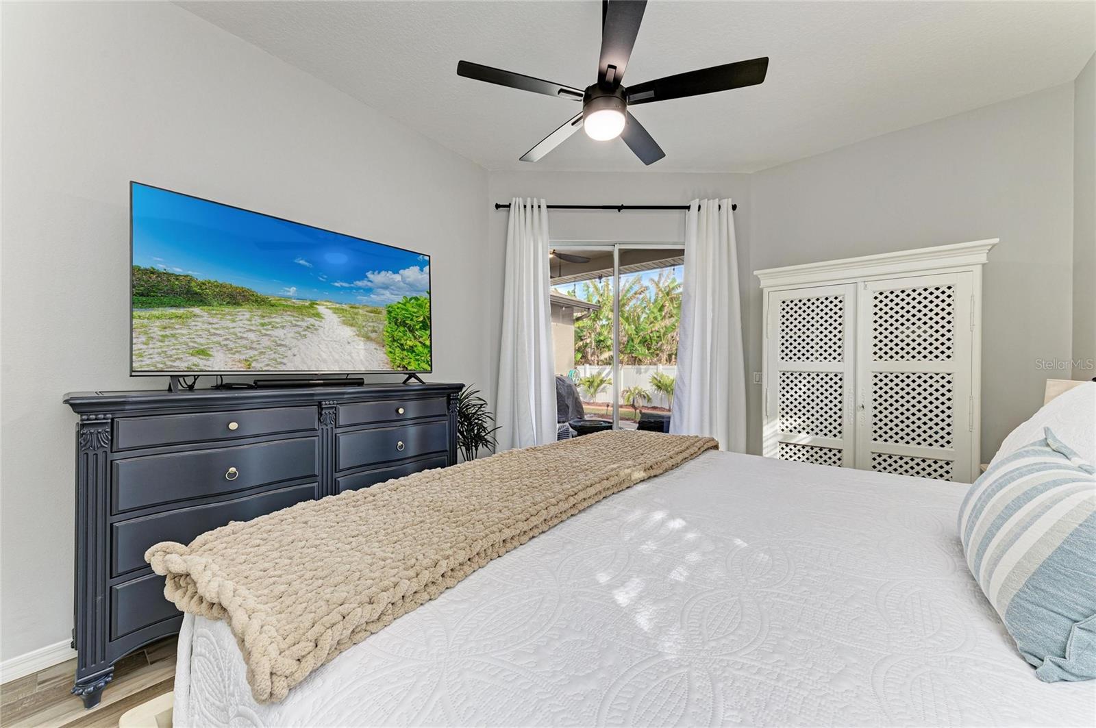 SHADES OF PALMA SOLA - Residential