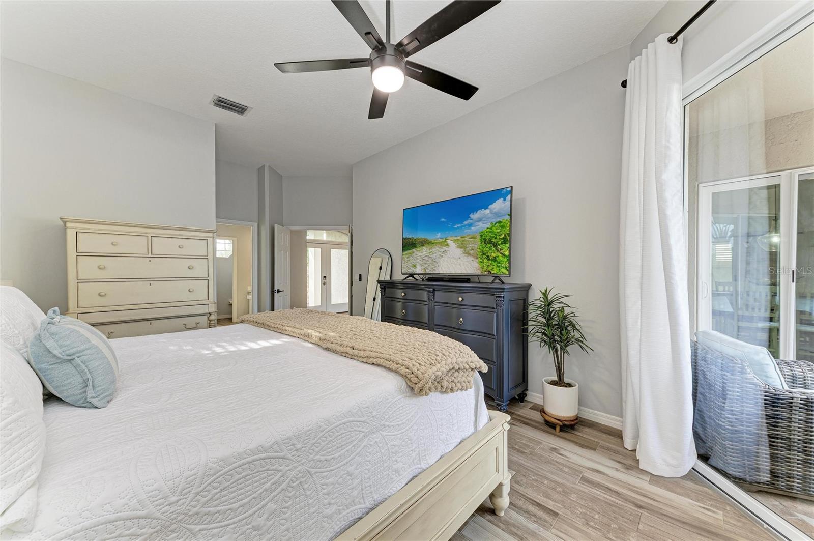 SHADES OF PALMA SOLA - Residential