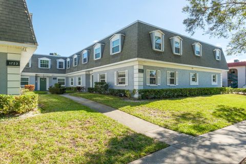 A home in BELLEAIR