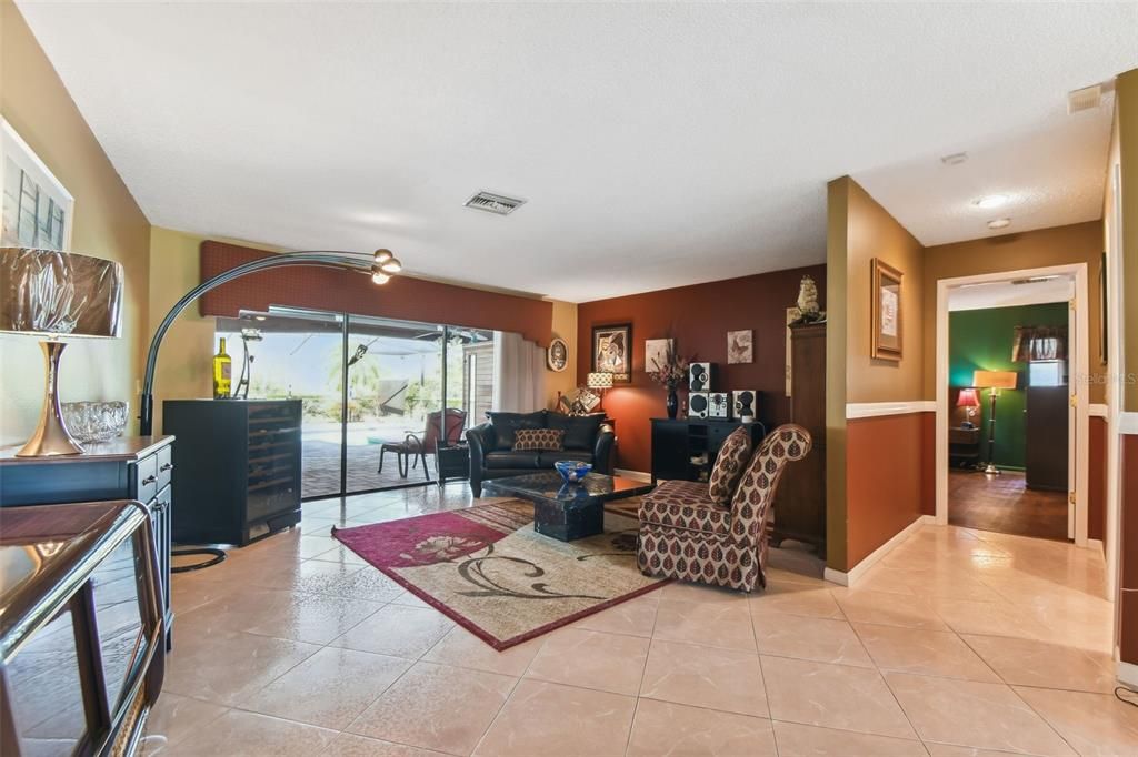 Photo of 14706 CROYDON PLACE, TAMPA, FL 33618 (MLS # T3427699)