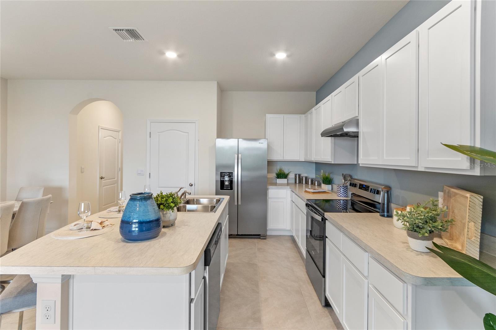 THOMPSON GROVE - Residential