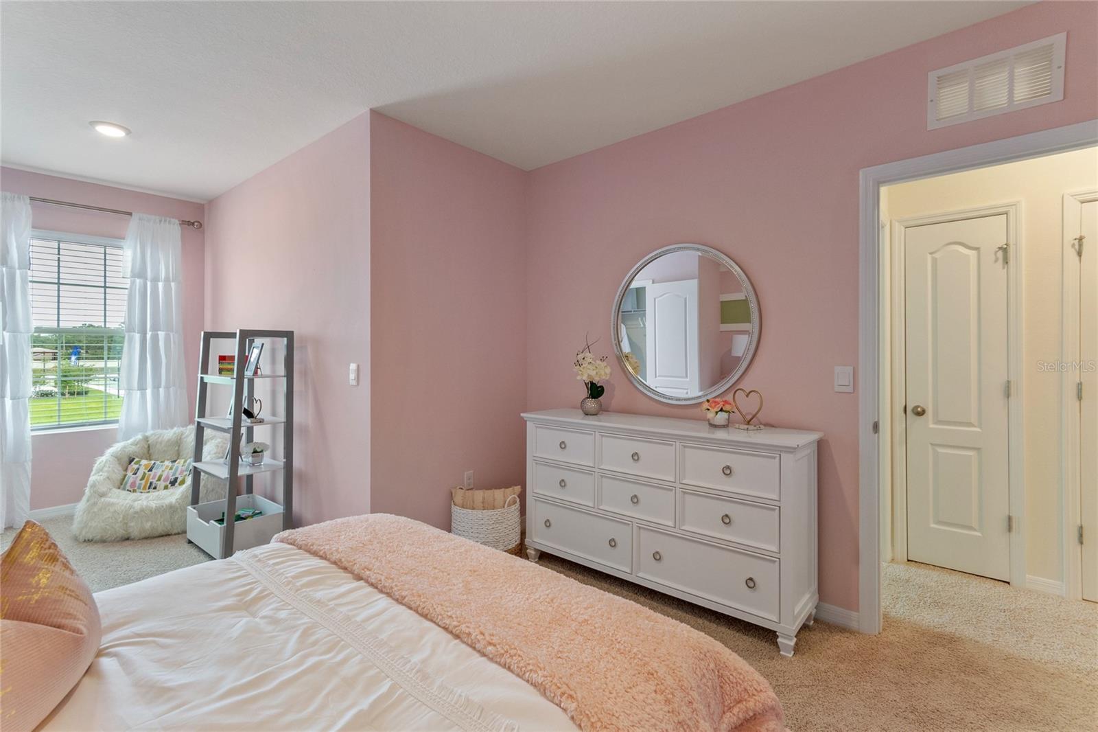 THOMPSON GROVE - Residential