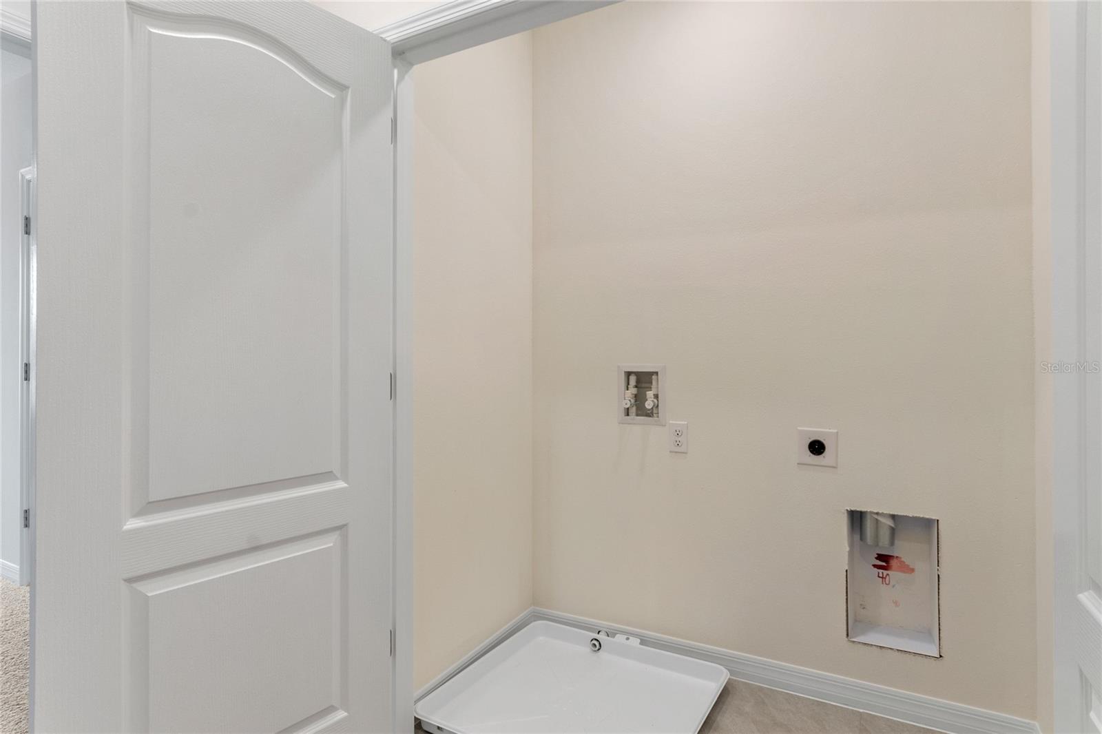 THOMPSON GROVE - Residential