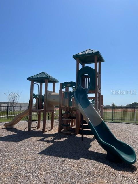 THOMPSON GROVE - Residential