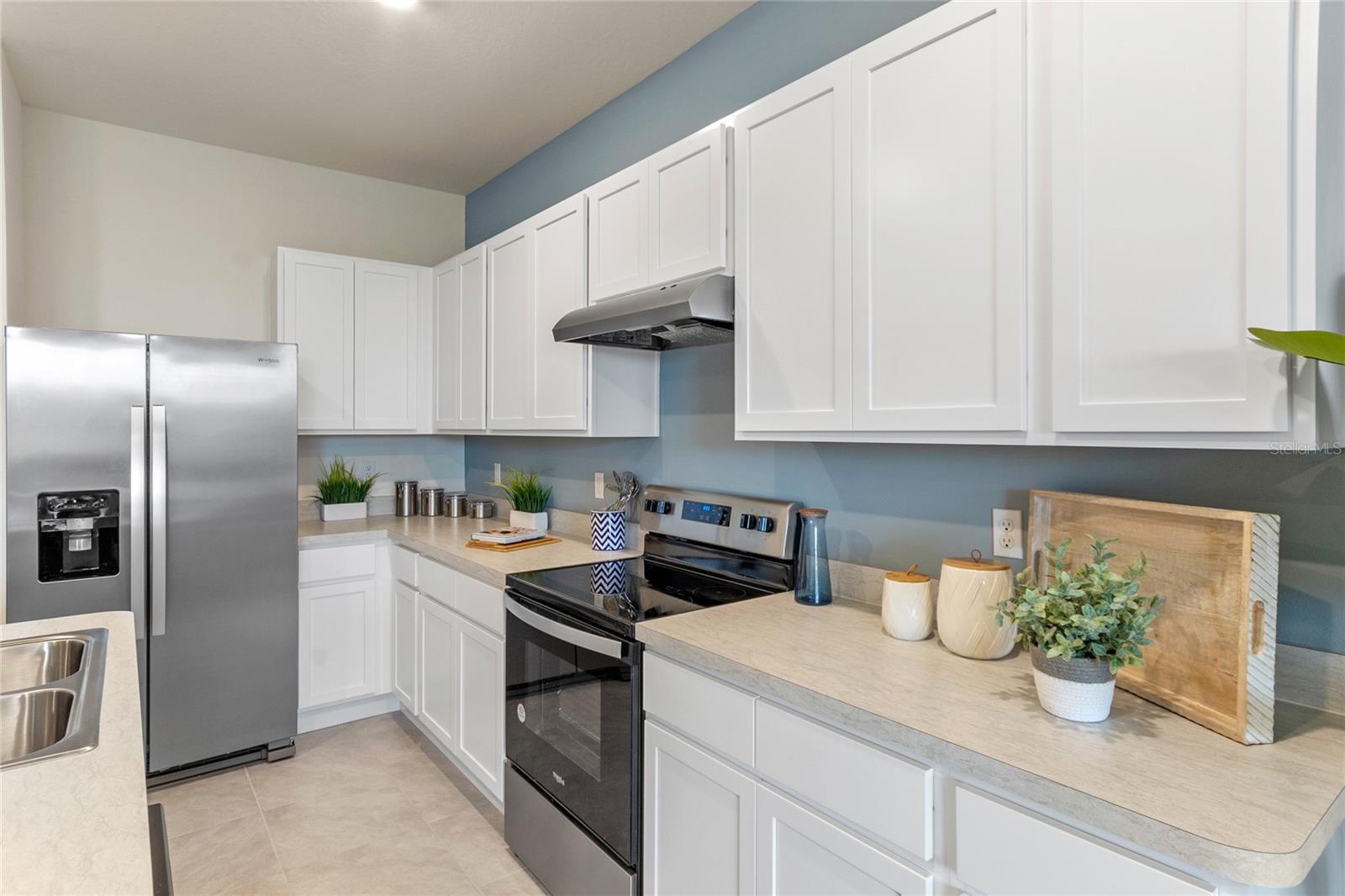 THOMPSON GROVE - Residential