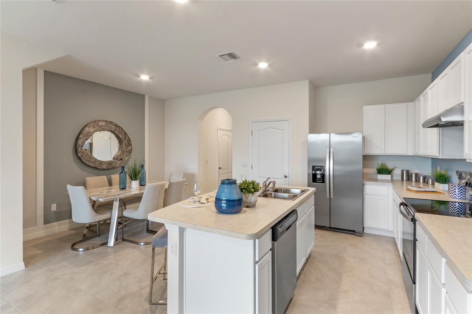 THOMPSON GROVE - Residential