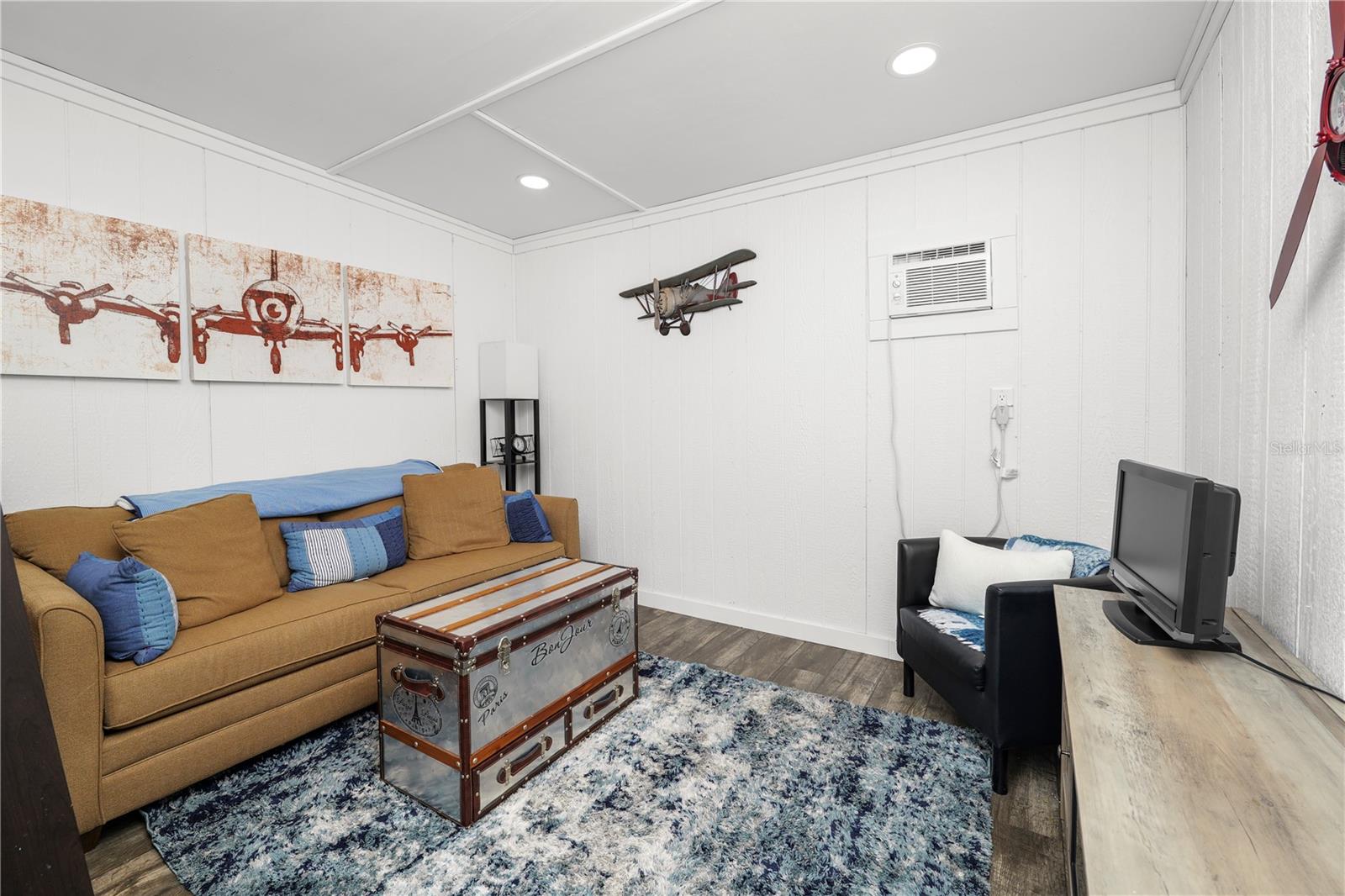 TIMBER POND SUB UNIT N - Residential