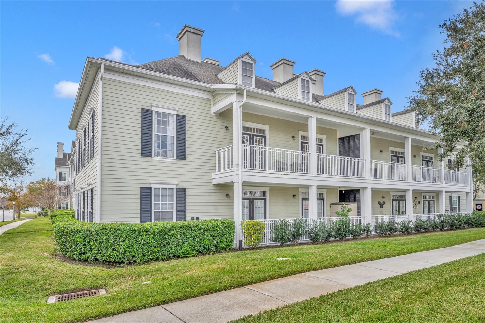239 LONGVIEW AVENUE 216