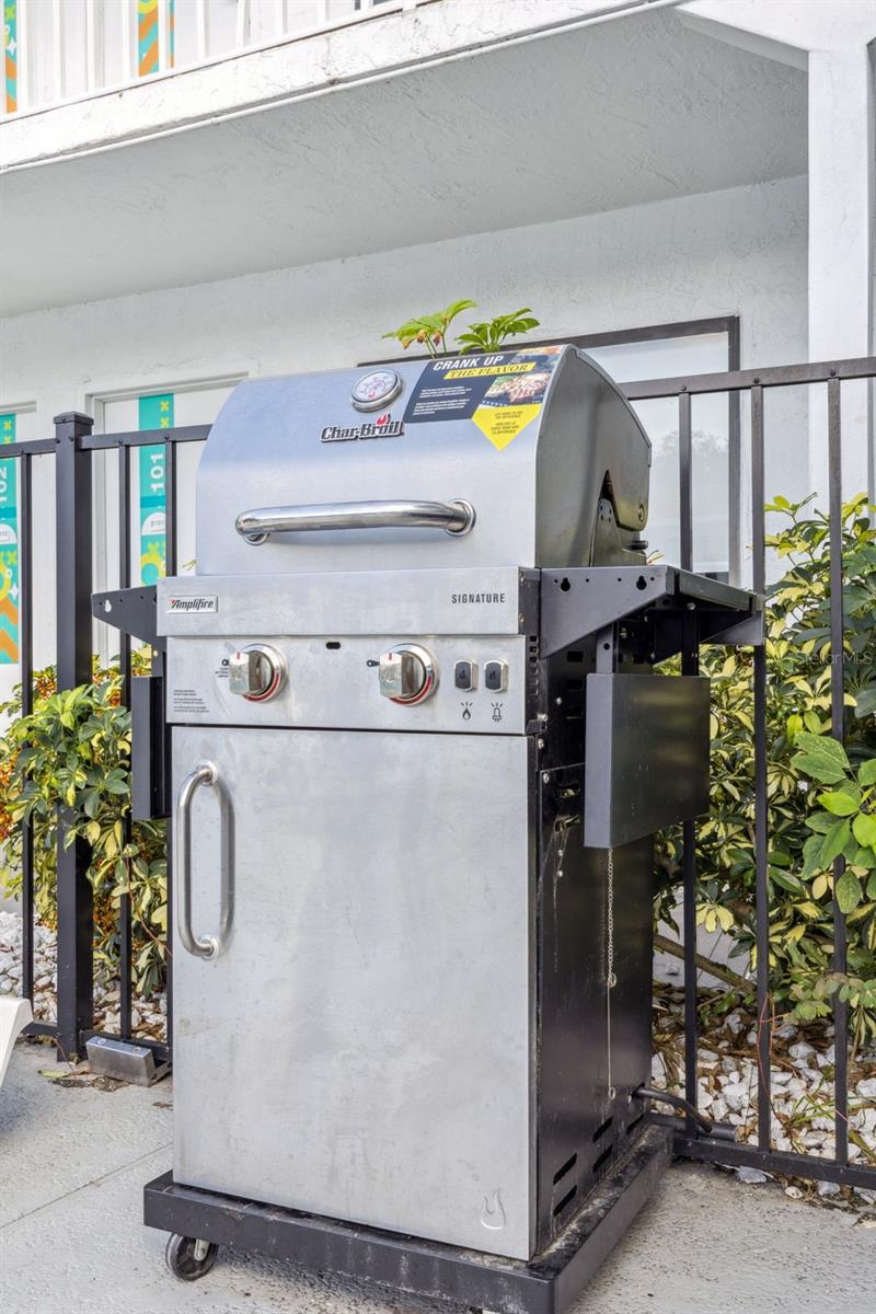 GREENPOINT ESSENTIAL HOTEL CONDO - Residential