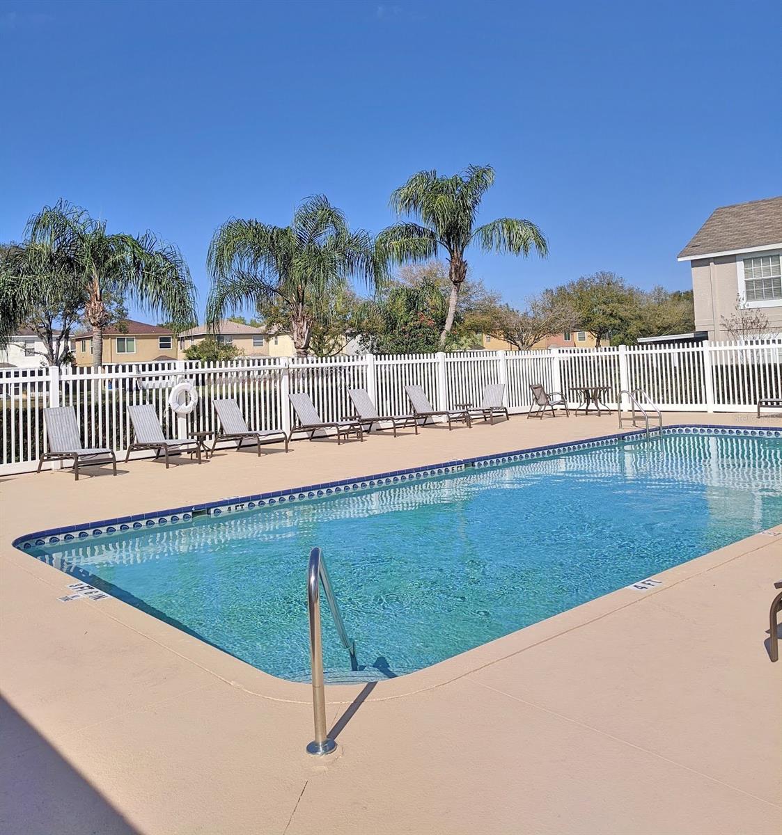 THE TWNHMS AT KENSINGTON PH - Residential Lease