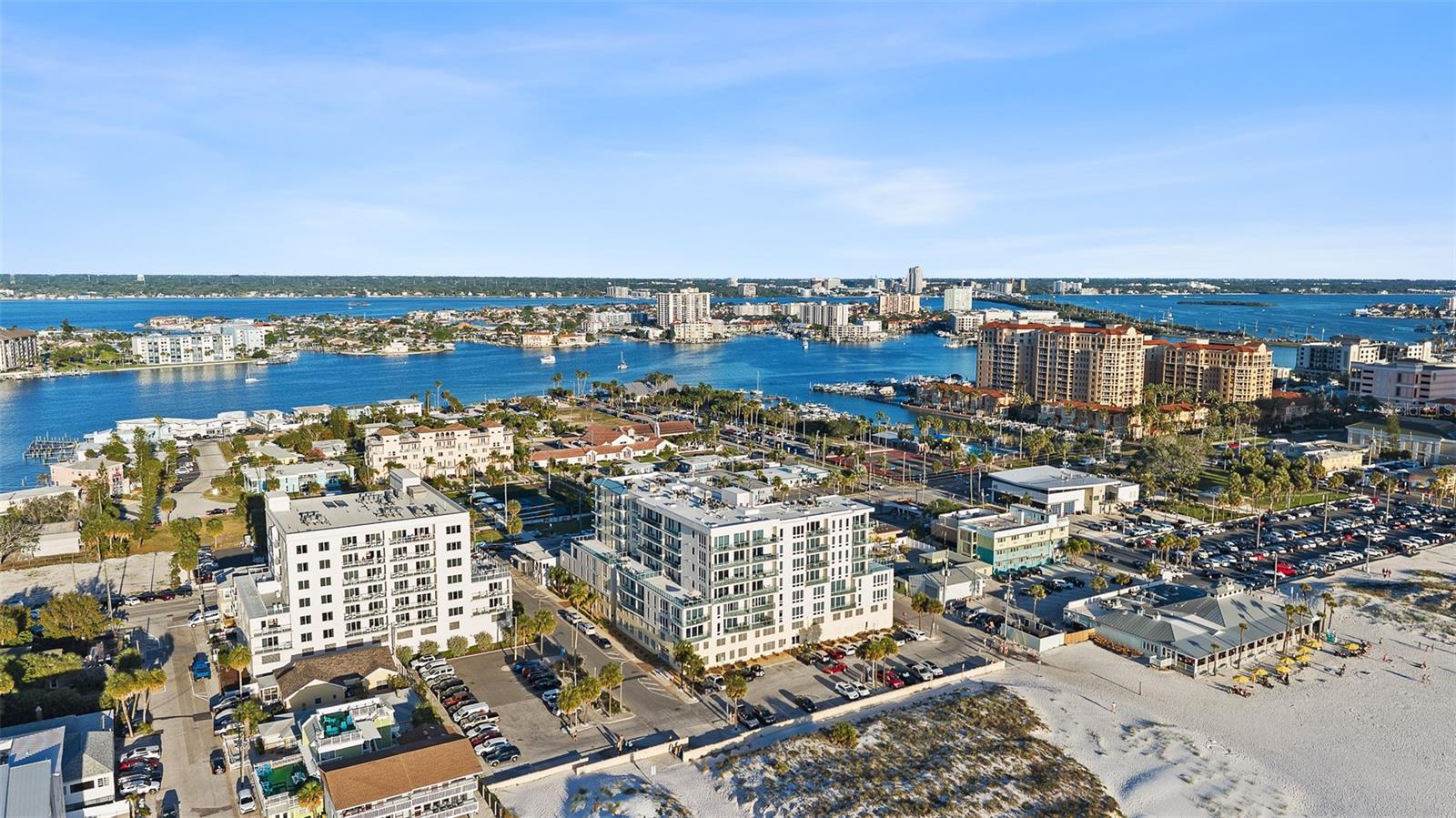 PURA VIDA RESIDENCES CONDO - Residential