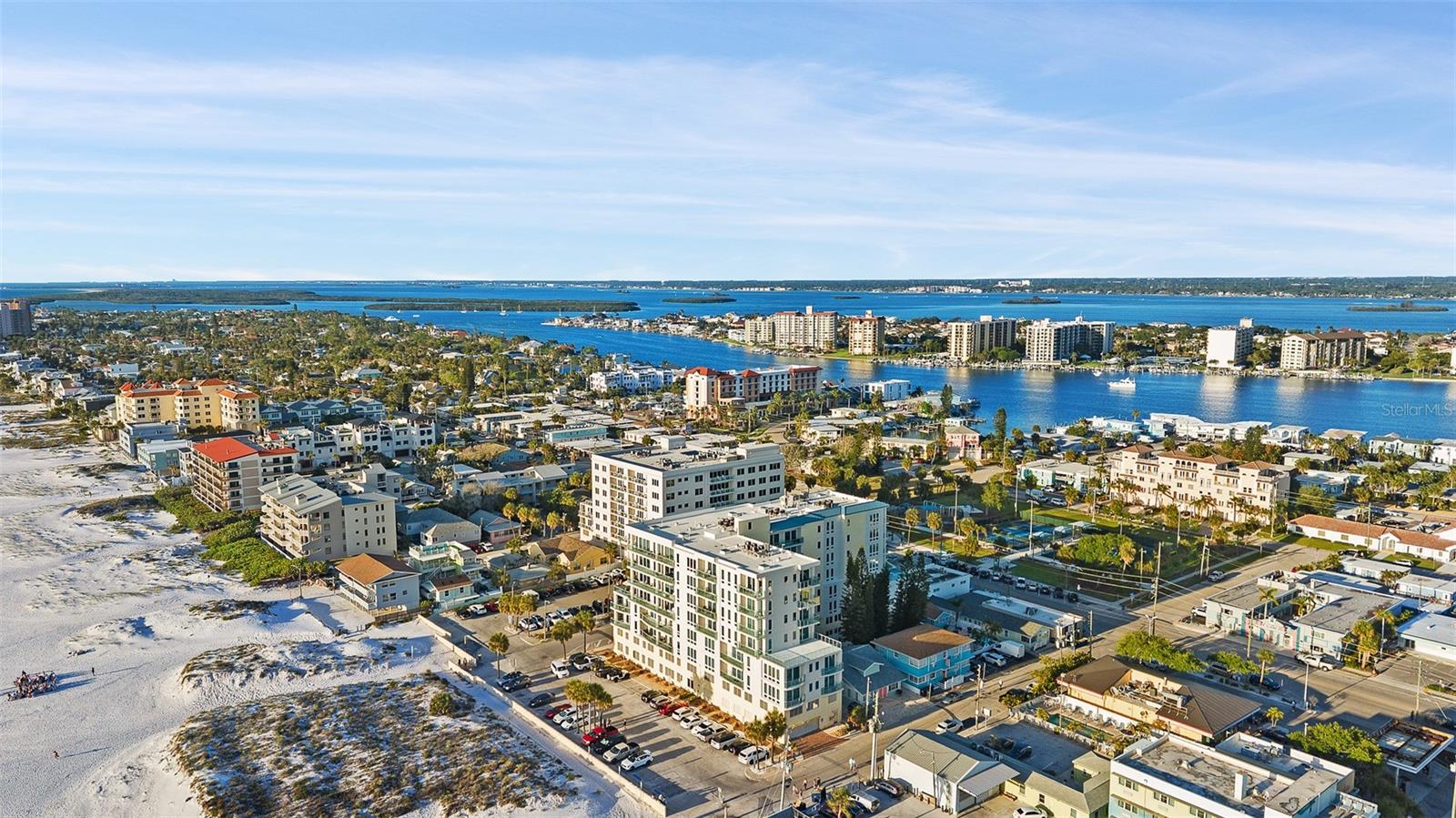 PURA VIDA RESIDENCES CONDO - Residential