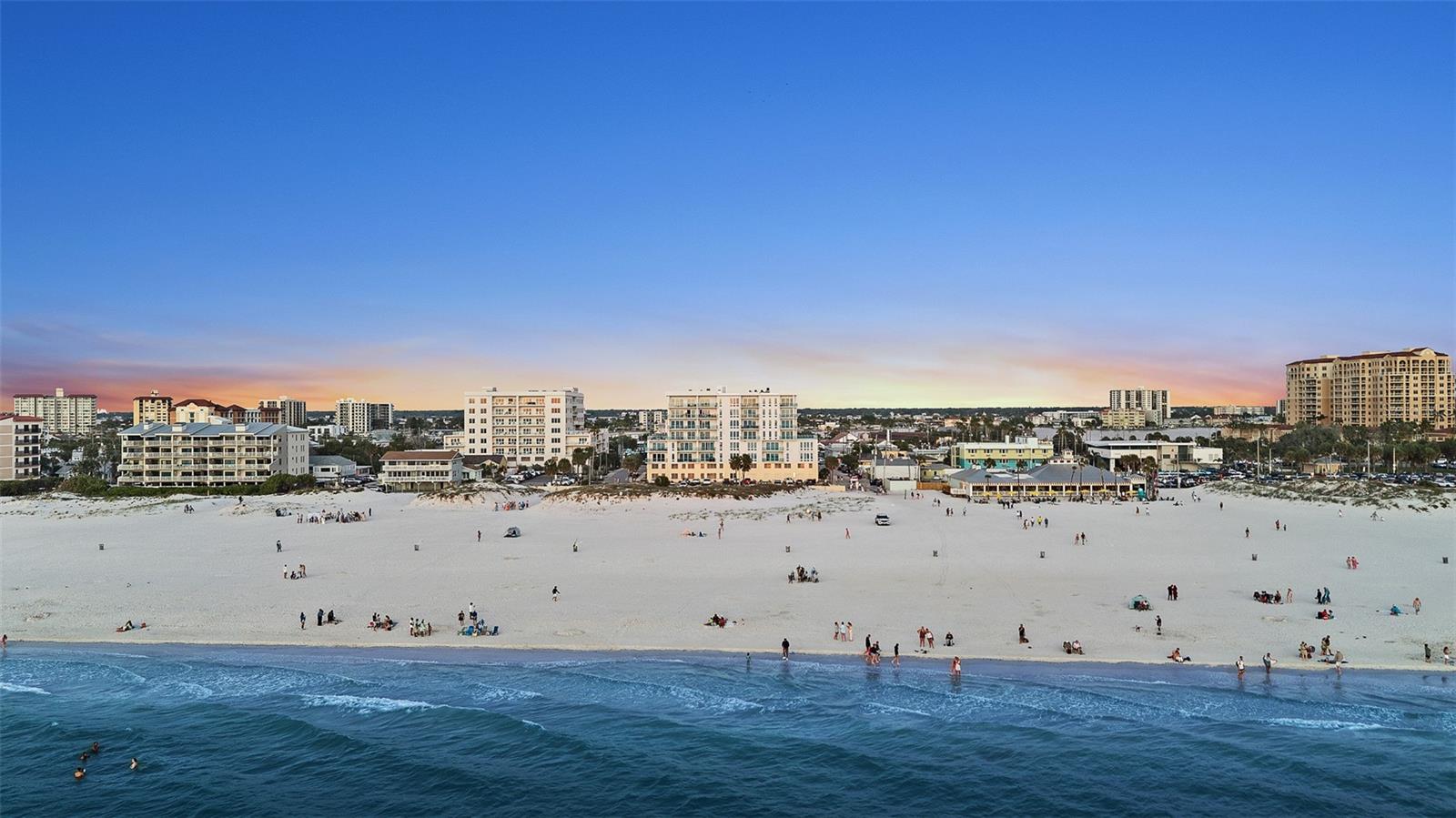 PURA VIDA RESIDENCES CONDO - Residential