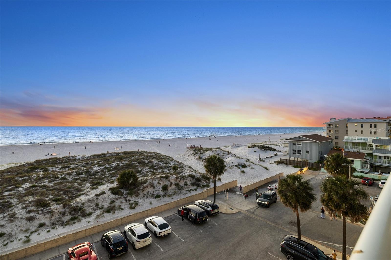 PURA VIDA RESIDENCES CONDO - Residential