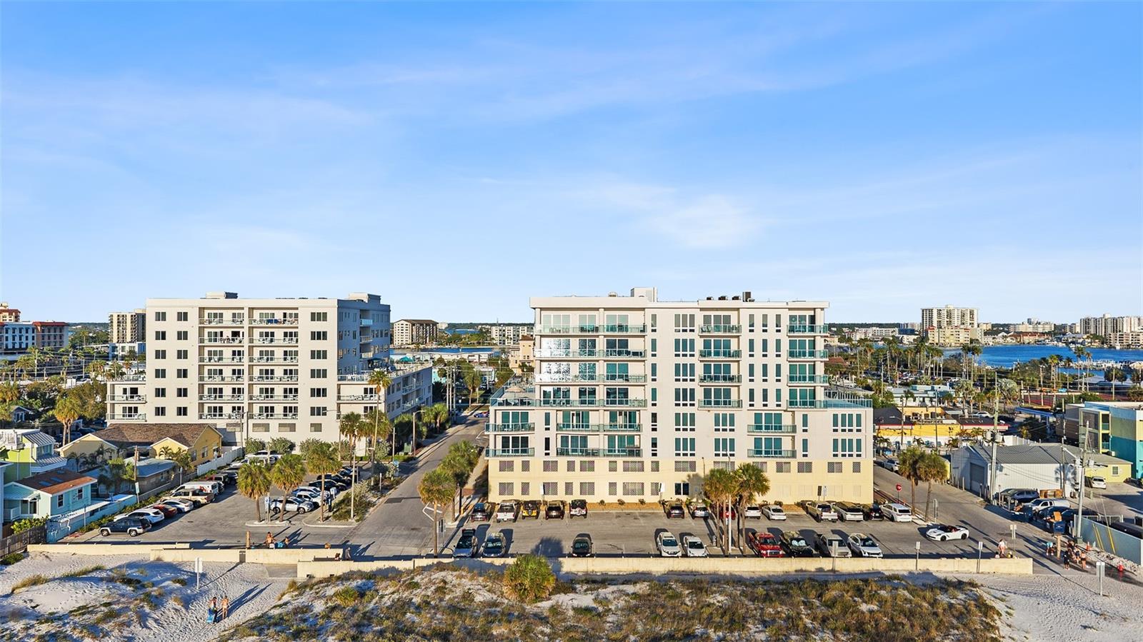 PURA VIDA RESIDENCES CONDO - Residential