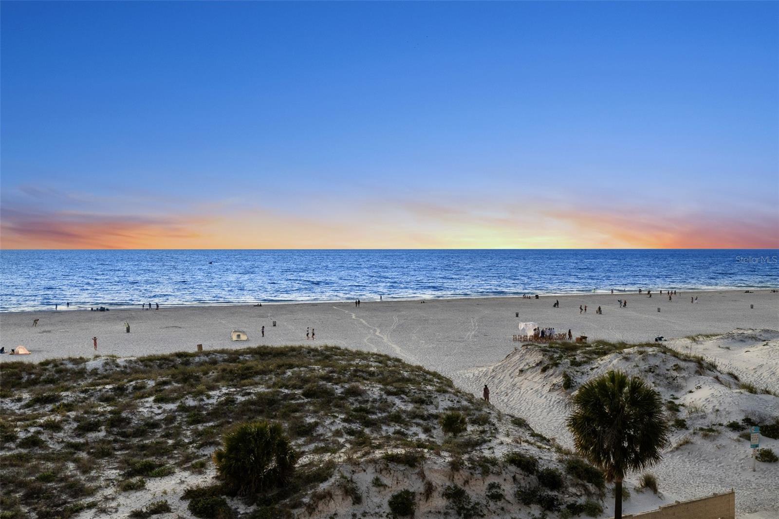 PURA VIDA RESIDENCES CONDO - Residential