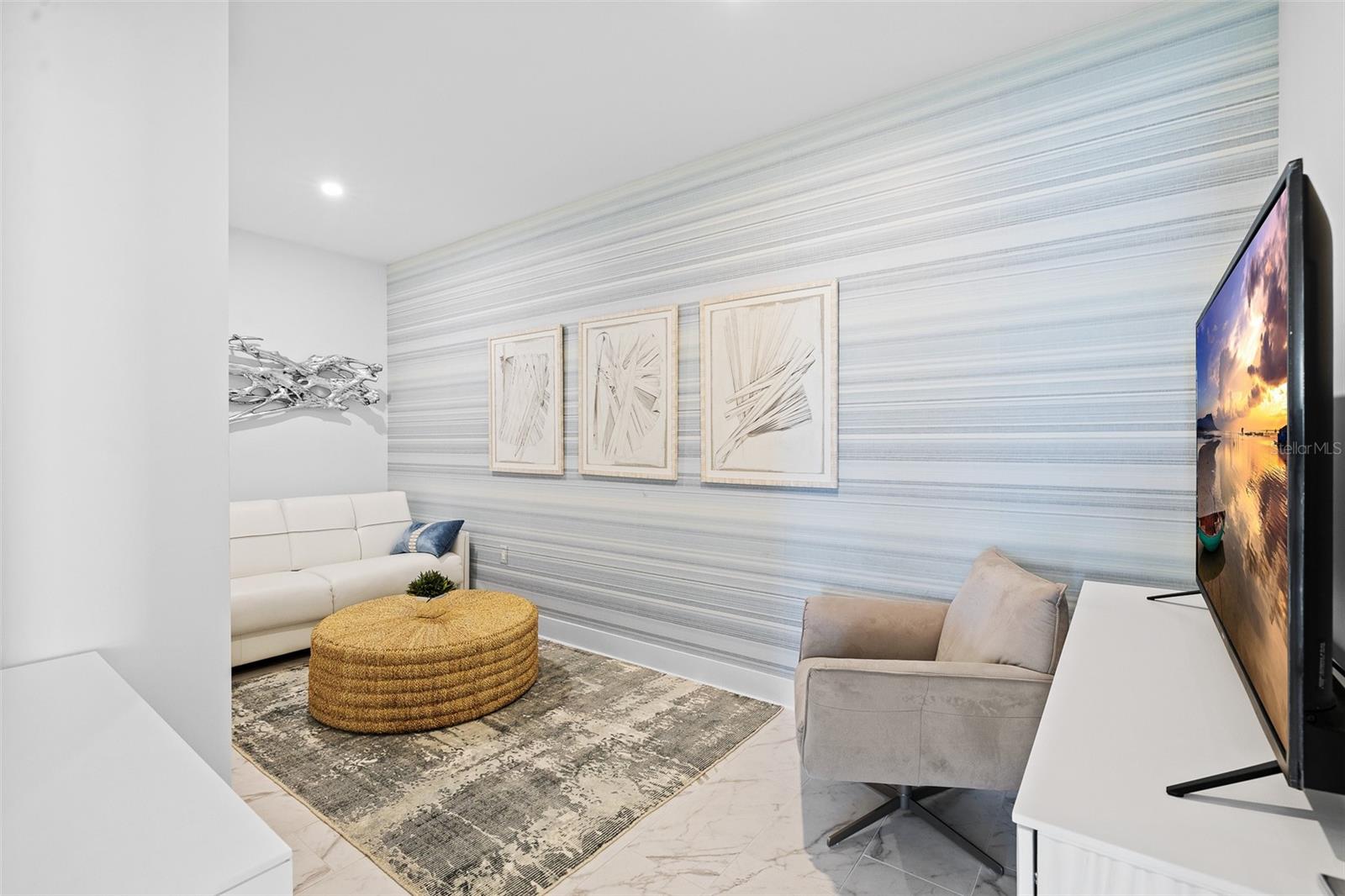 PURA VIDA RESIDENCES CONDO - Residential