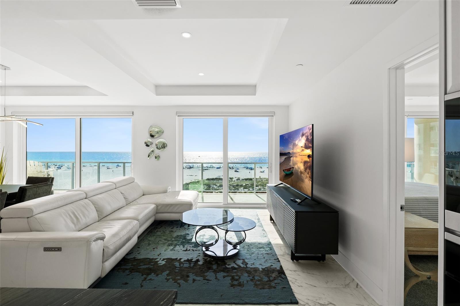 PURA VIDA RESIDENCES CONDO - Residential