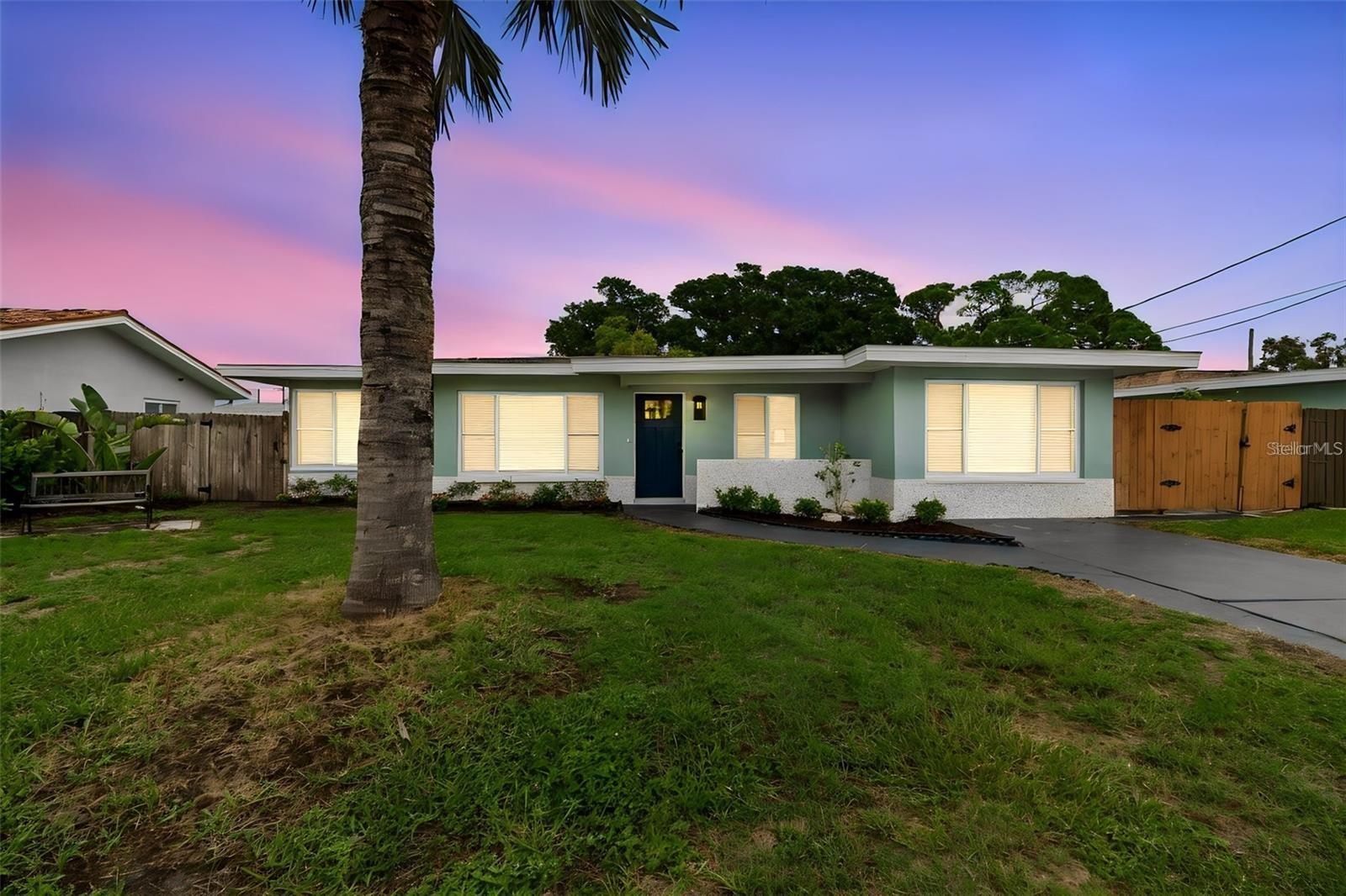 403 DRIFTWOOD DRIVE W
