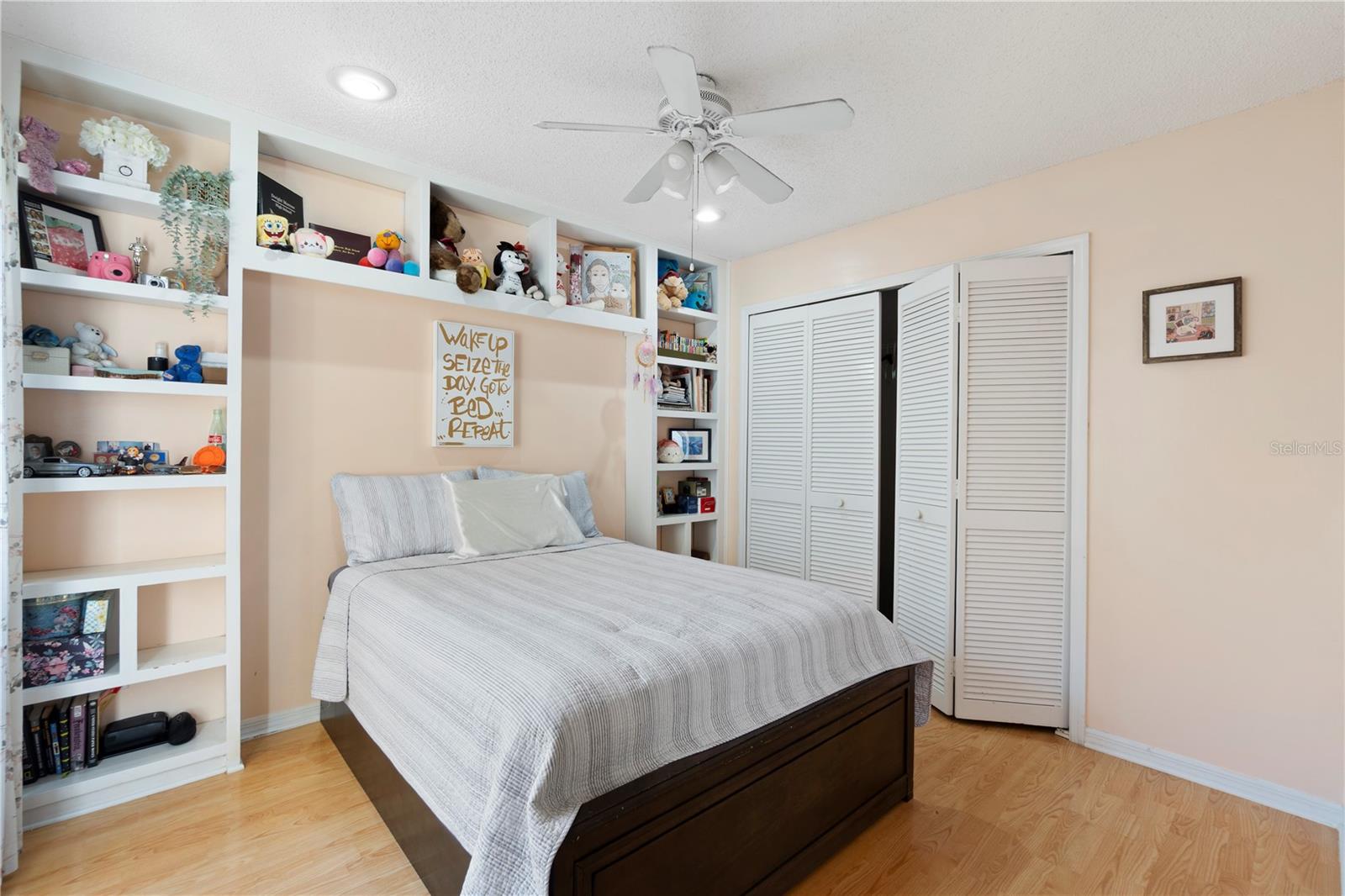 ISLAND CLUB AT ROSEMONT CONDO - Residential