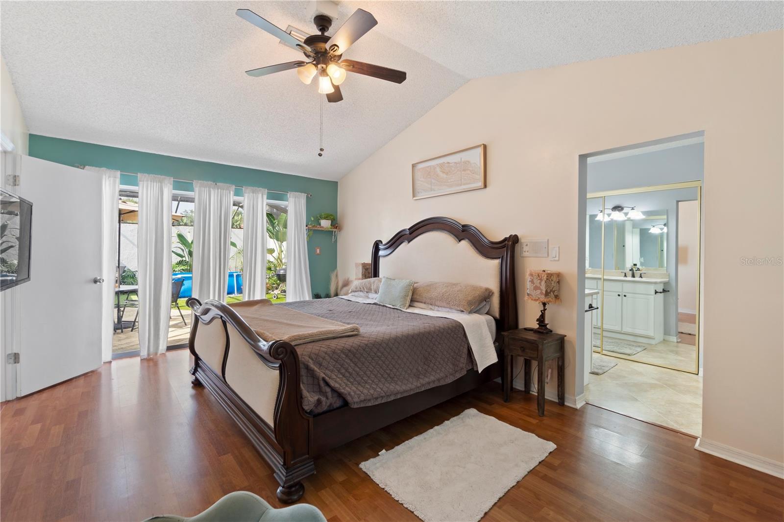 ISLAND CLUB AT ROSEMONT CONDO - Residential