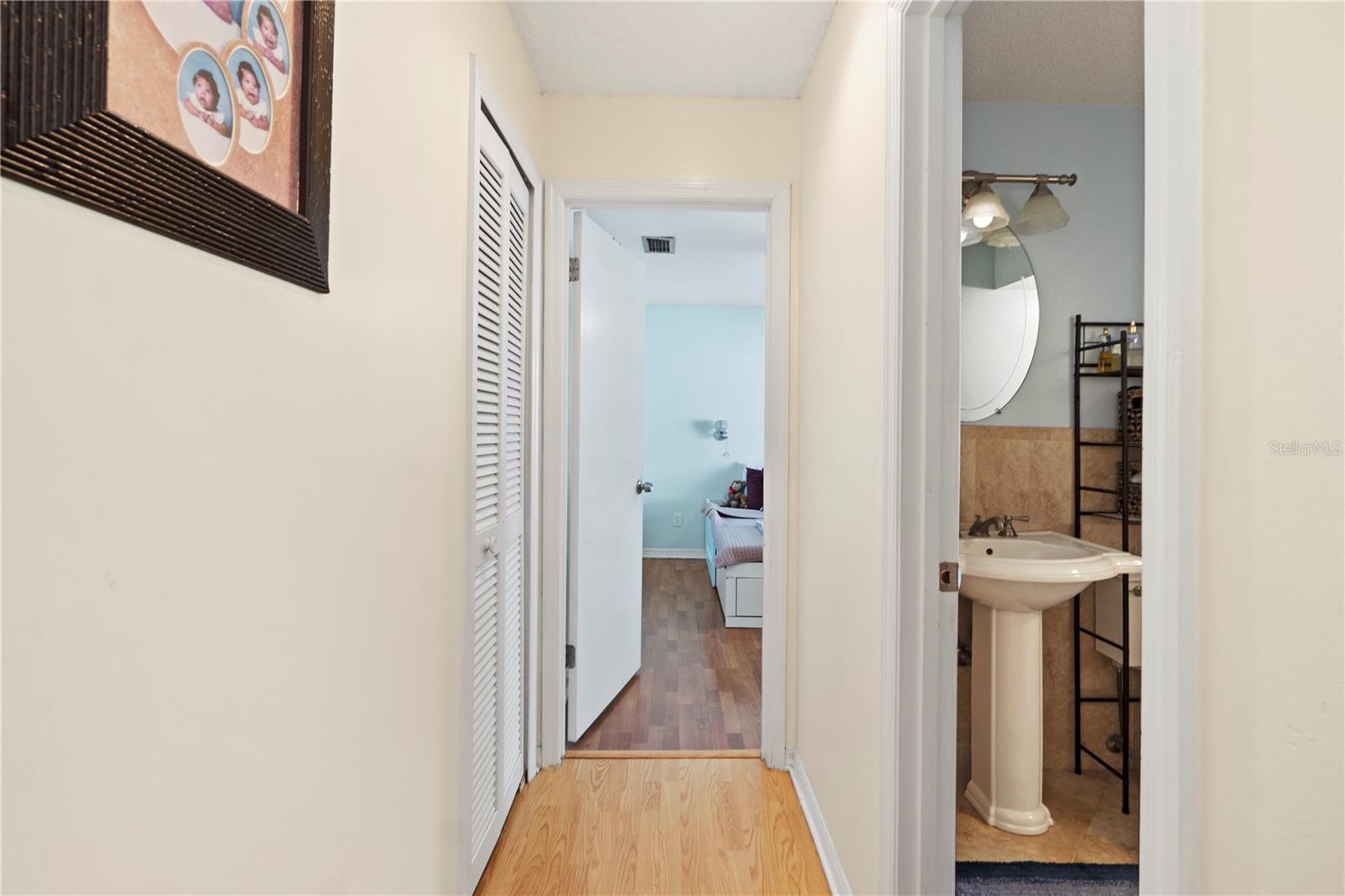 ISLAND CLUB AT ROSEMONT CONDO - Residential