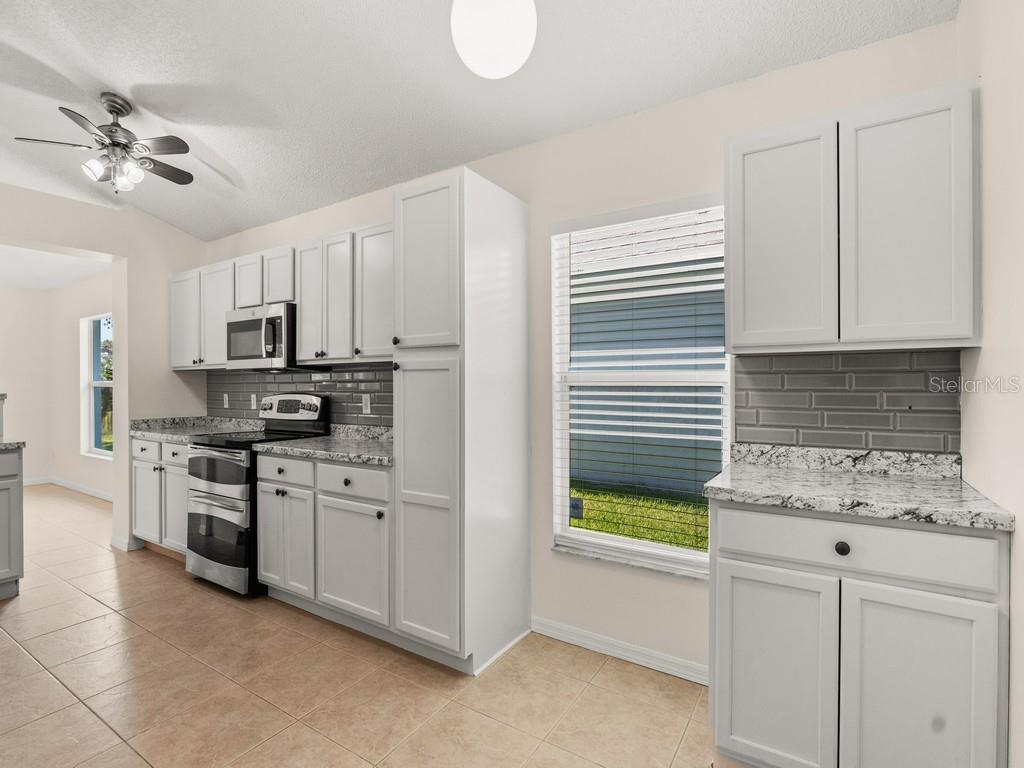 MAJESTIC OAKS SUB - Residential