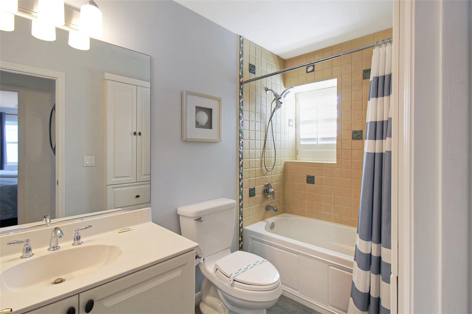 GULF & BAY CLUB BAYSIDE - Residential Lease