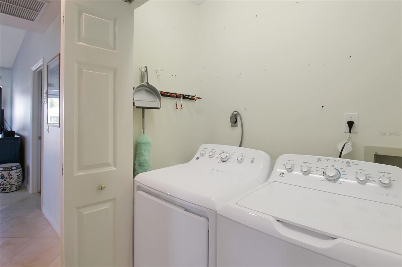 GULF & BAY CLUB BAYSIDE - Residential Lease