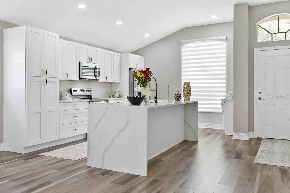 Casas a venda 3 - Jen Dantas 9733 LONG MEADOW DRIVE