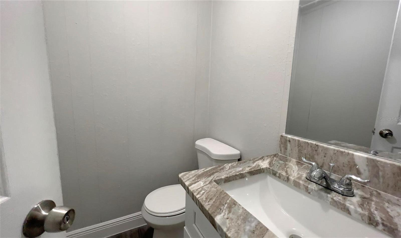 MONEYTREE RANCHETTES SUB - Residential Lease