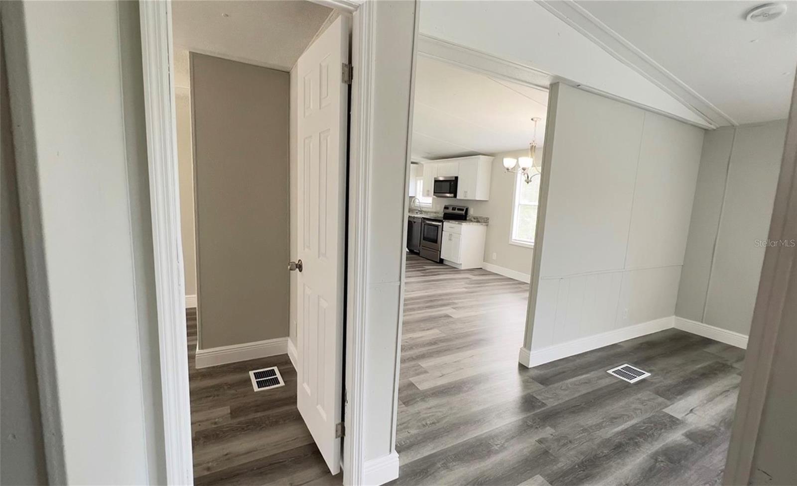 MONEYTREE RANCHETTES SUB - Residential Lease