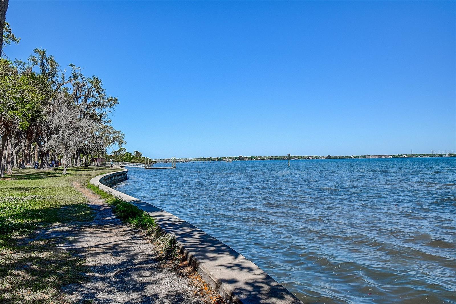 PHILIPPE BAY - Residential
