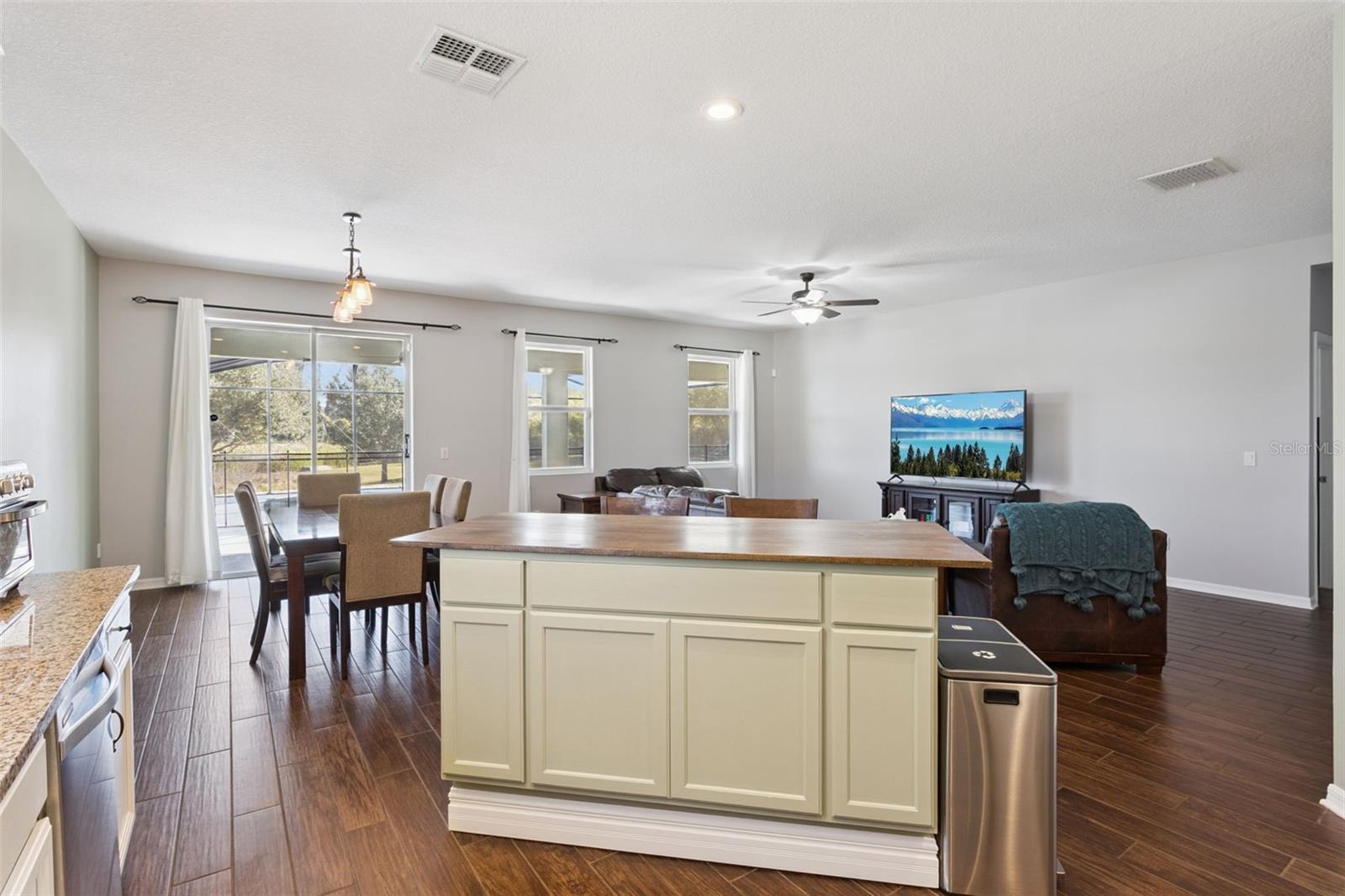 CLEAR LAKE LANDING - Residential