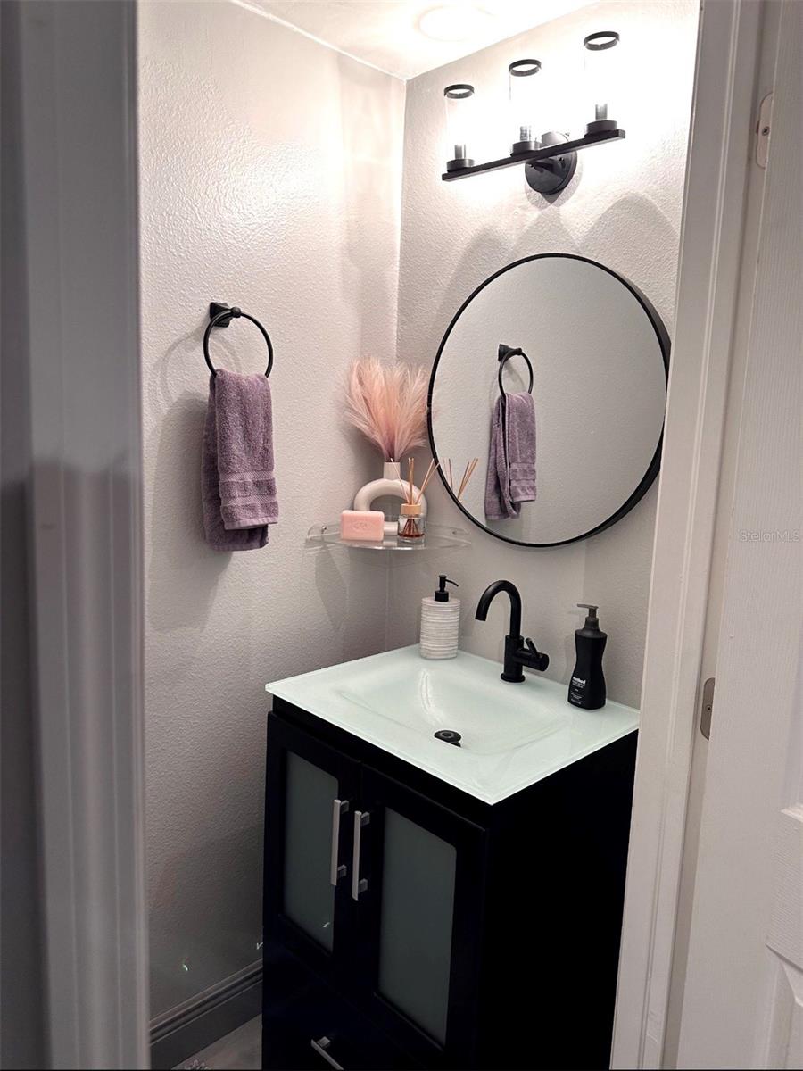 BAYSIDE KEY PH II - Residential Lease