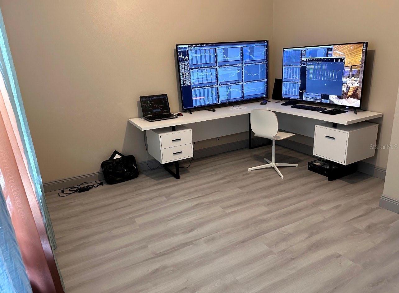 BAYSIDE KEY PH II - Residential Lease