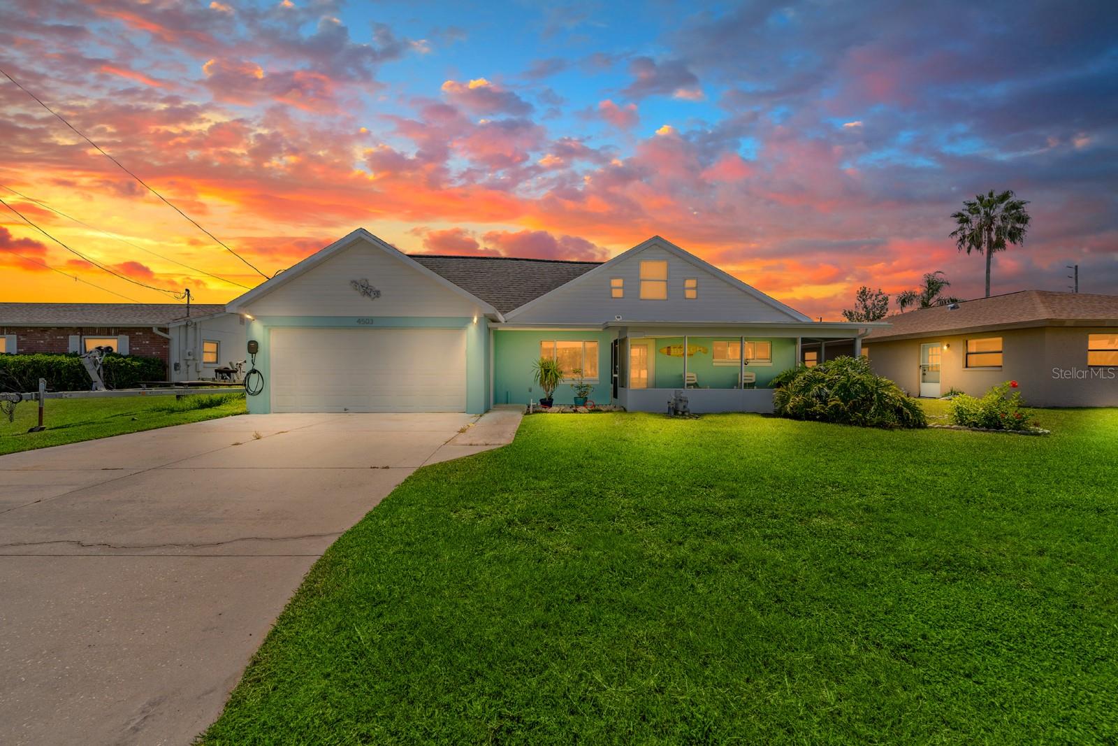Fully Renovated Coastal Retreat with Gourmet Chef’s Kitchen – Gulf Access Nearby!
Step into style and comfort at 4503 Bahama Drive, a beautifully updated home offering a rare combination of modern upgrades and coastal living. The centerpiece of this property is the custom-designed gourmet kitchen, featuring rare wave-pattern quartz countertops, sleek ceramic tile flooring, and a spacious island perfect for entertaining. High-end GE Café appliances, including a chef-grade stove, microwave, and range hood, elevate your cooking experience.
The open-concept layout flows effortlessly from kitchen to living space, with tasteful finishes throughout. Whether you're hosting dinner parties or enjoying quiet mornings, every detail has been thoughtfully upgraded.
Located in beautiful Hernando Beach community with convenient access to the Gulf, this home is perfect for boating enthusiasts, weekend adventurers, or full-time residents looking for a serene lifestyle. The seller is highly motivated – this home is priced to sell and ready for its next chapter.
Highlights Include:
Gourmet kitchen with custom quartz countertops & ceramic tile
GE Café appliances (microwave, stove, and more)
Designer finishes and modern upgrades throughout
Gulf access nearby
Motivated seller – serious offers only!
Schedule your showing today – this one won't last long!