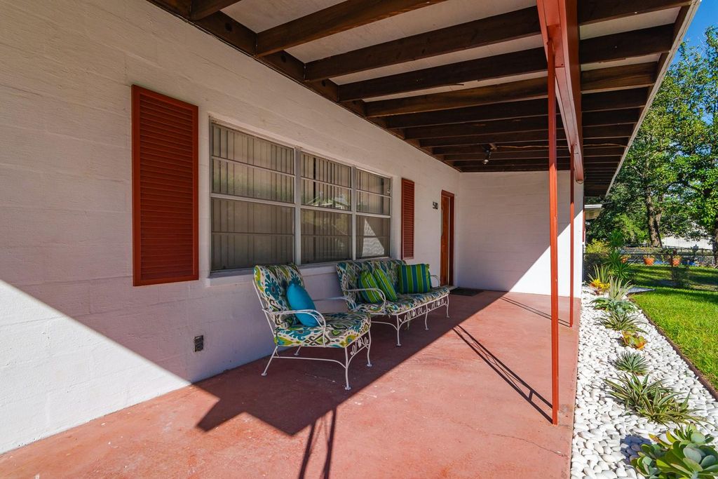 Photo of 510 E Robles Street, Tampa, FL 33602 (MLS # TB8429168)