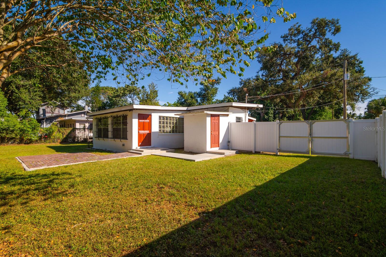 ROBLES SUB OF S 160 FT OF W 14 - Residential