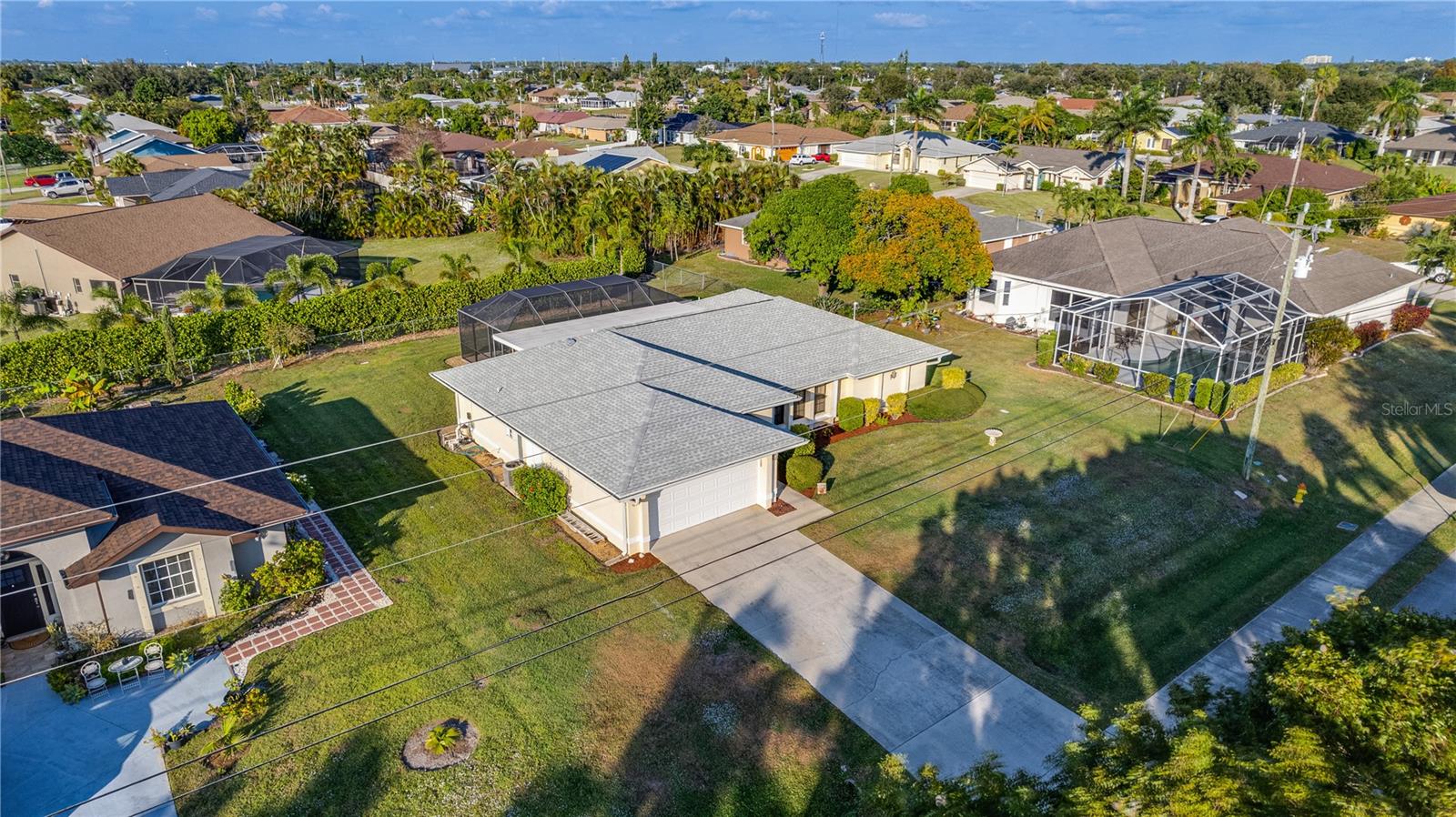 CAPE CORAL - Residential