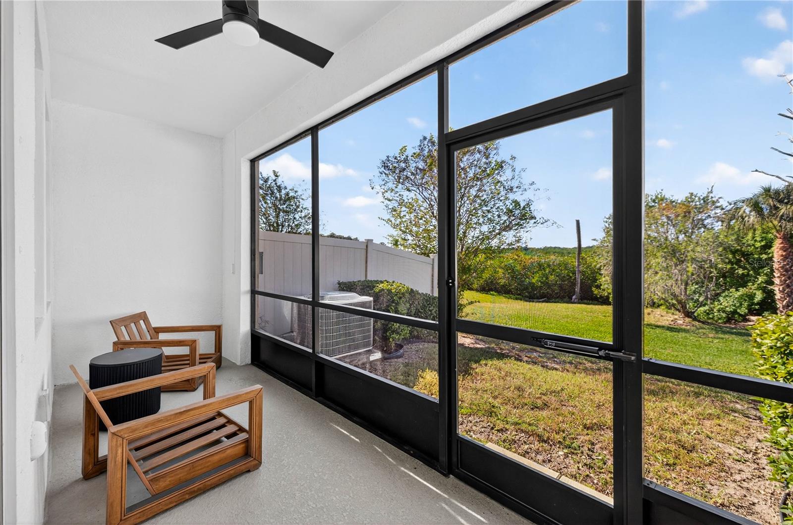 JACKSON SQUARE TWNHMS - Residential