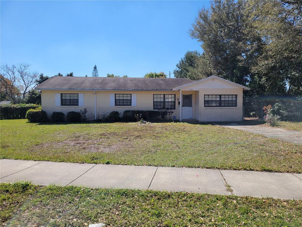 Photo of 5702 Breskin Drive, Orlando, FL 32839 (MLS # P4934773)