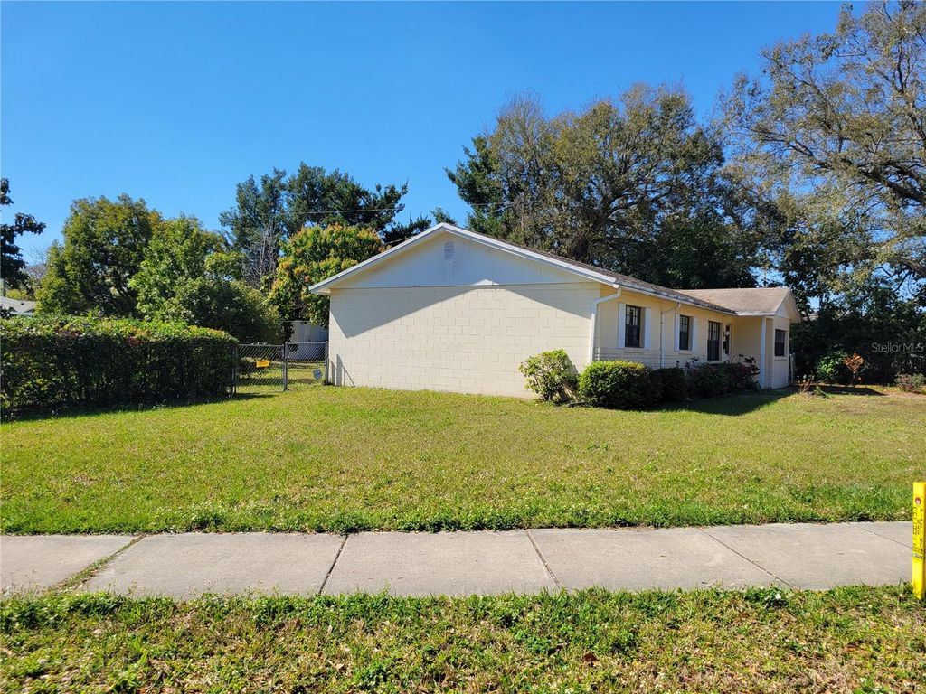 Photo of 5702 Breskin Drive, Orlando, FL 32839 (MLS # P4934773)