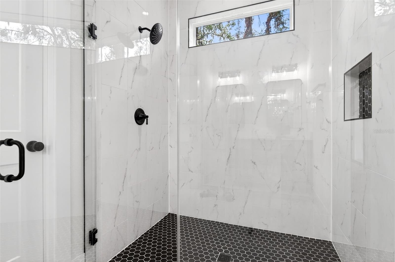 MILLS ESTATE - Residential