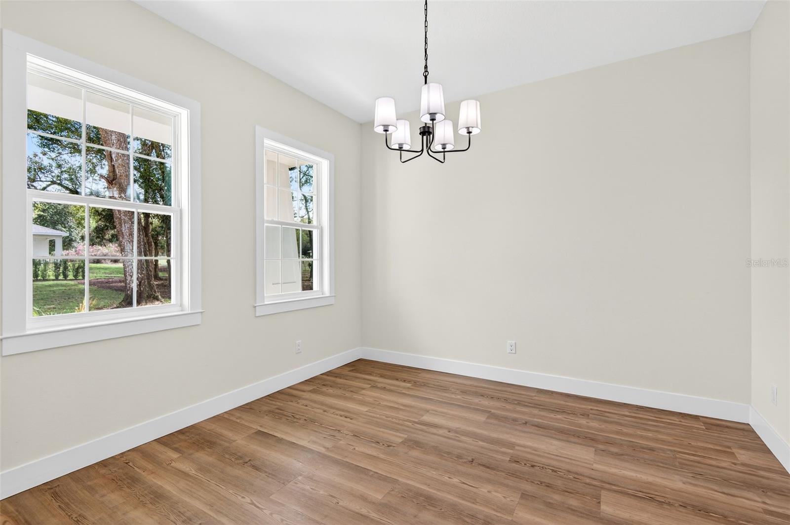 MILLS ESTATE - Residential