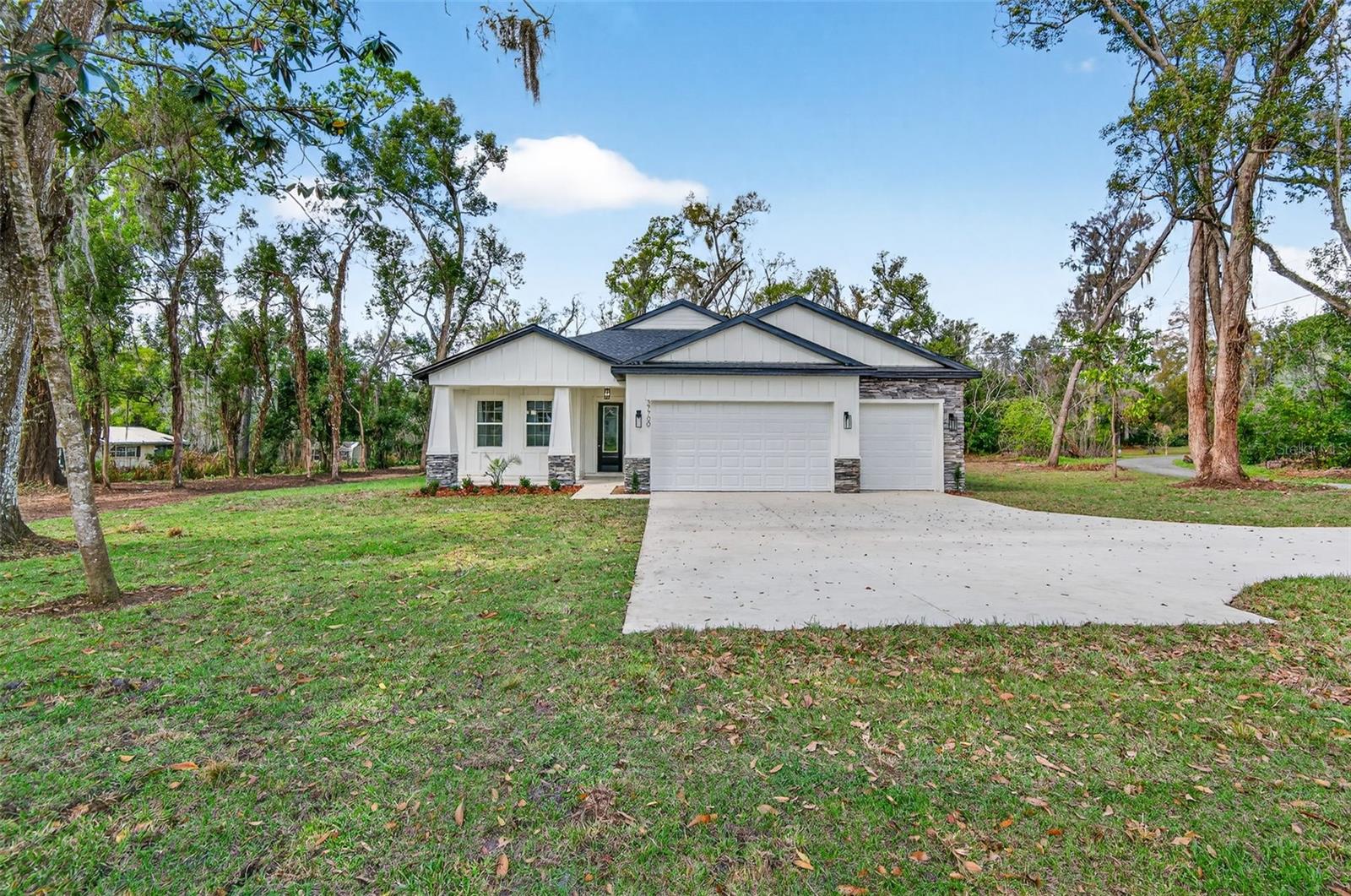 MILLS ESTATE - Residential