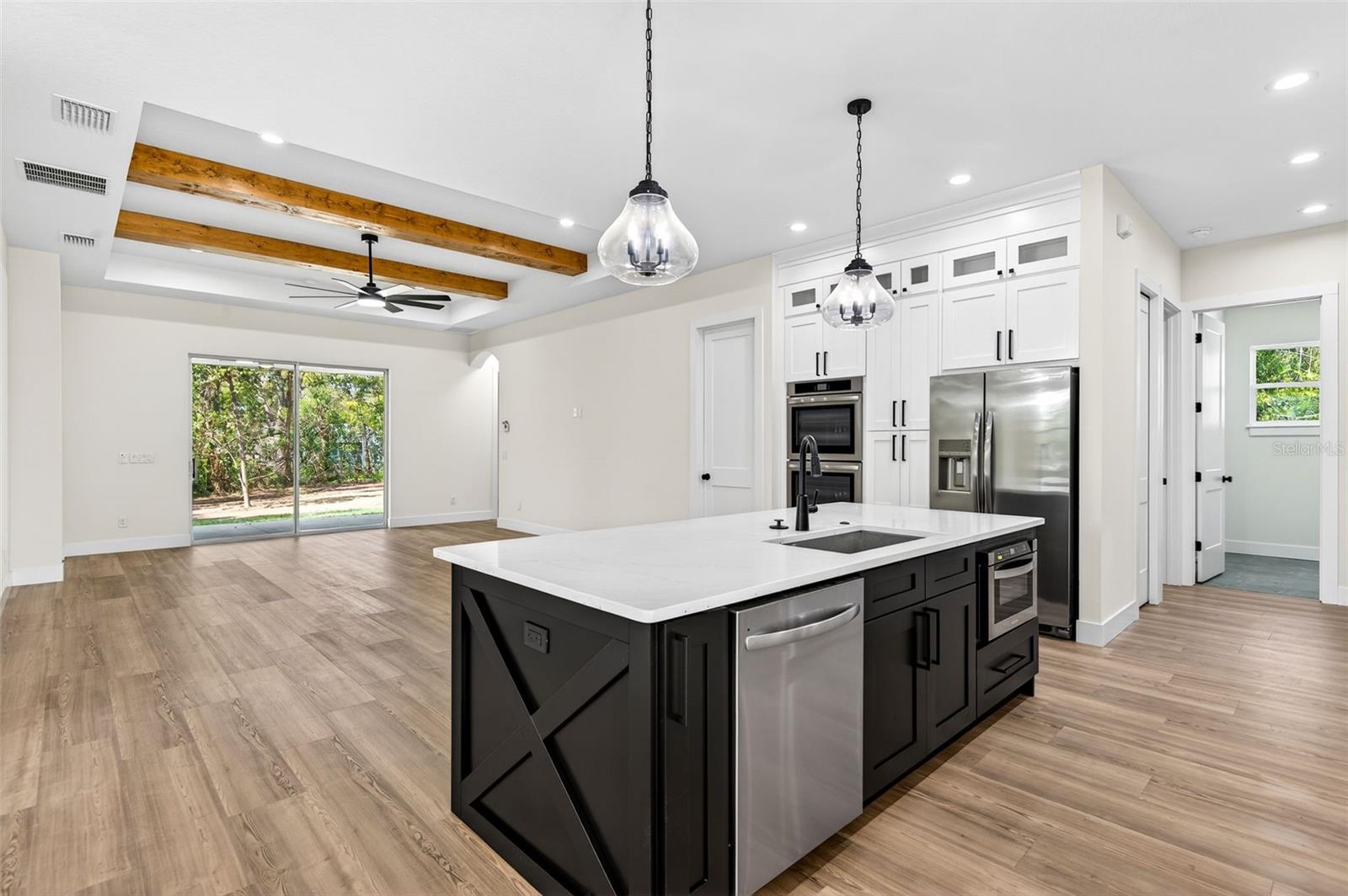 MILLS ESTATE - Residential