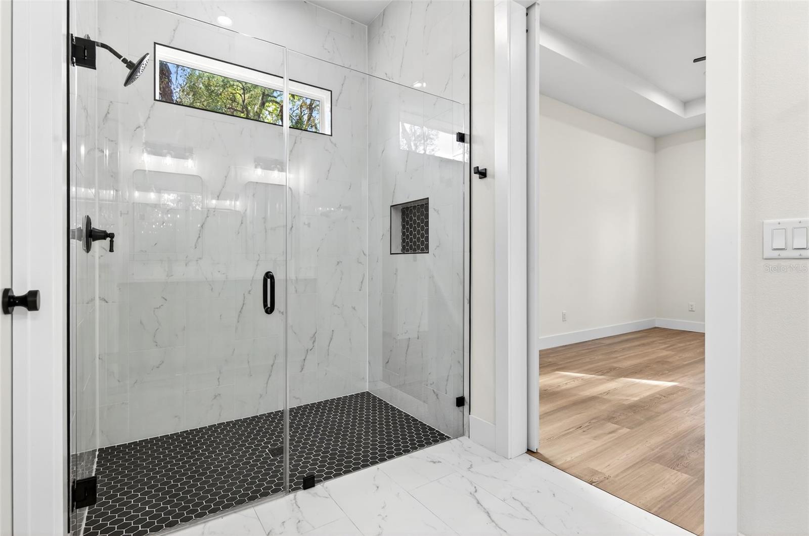 MILLS ESTATE - Residential