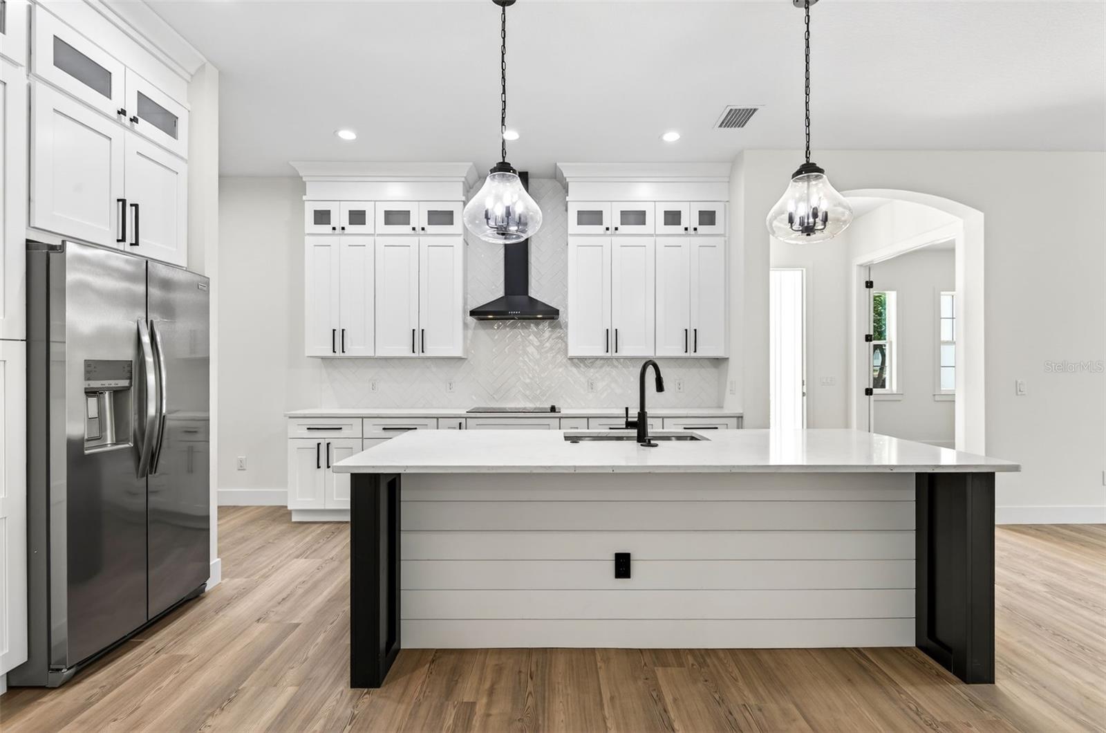 MILLS ESTATE - Residential